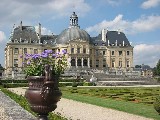 Vaux depuis le jardin